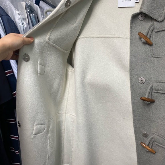 Wool coat - Picture 9 of 9